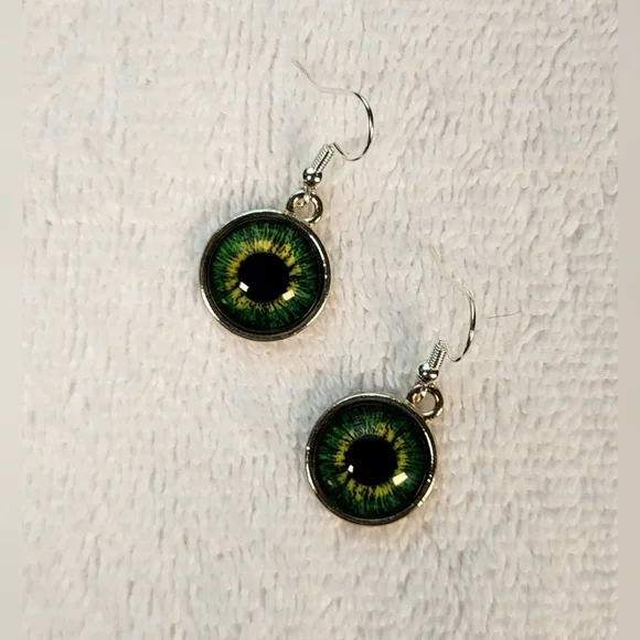 Green Eye Statement Dangle Earrings / Pierced - Picture 3 of 5